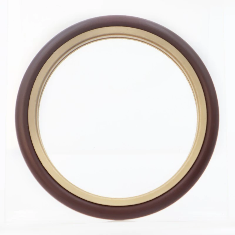 Etanșare compusă de tip labirint pentru arbori rotativi